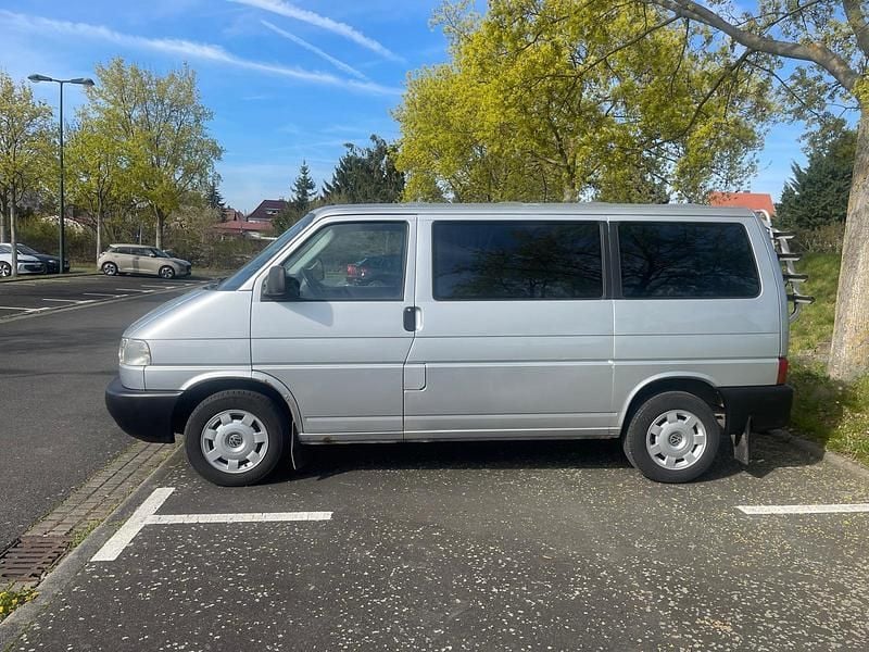 Gebraucht VW T4 102 PS (75 kW) 2001 Silber Van
