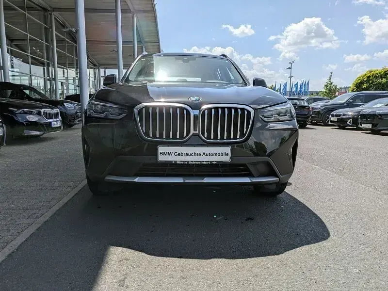 Gebraucht BMW X3 Sport Line 190 PS (139 kW) 2022 Schwarz SUV