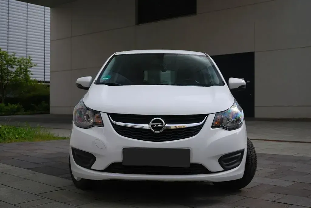 Gebraucht Opel Karl 73 PS (53 kW) 2019 Weiß Kleinwagen