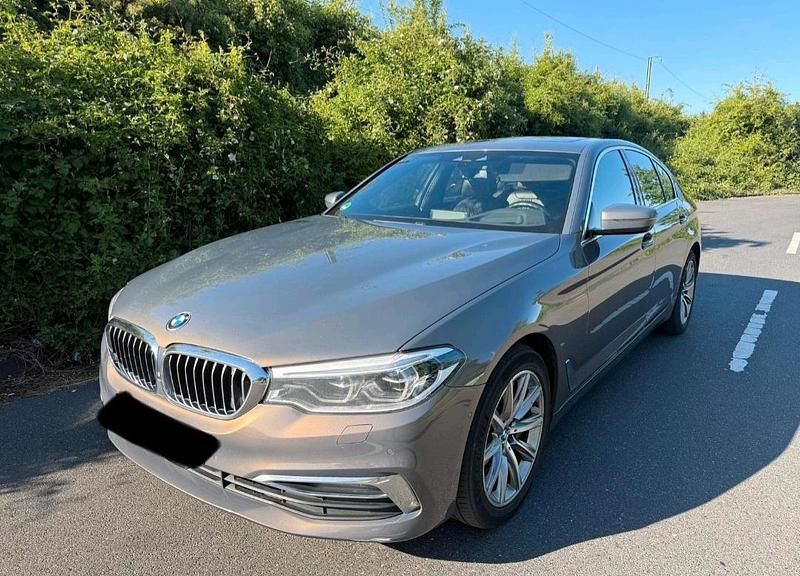 Braun Gebraucht 2018 BMW 540 Limousine | 22.000 € (Superpreis) - Bild 1/4