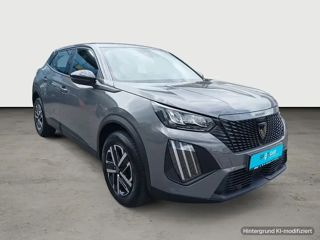 Gebraucht Peugeot 2008 Active 136 PS (100 kW) 2024 Grau SUV