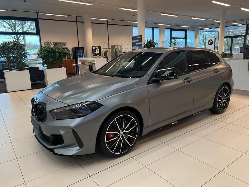 Gebraucht BMW M135 306 PS (225 kW) 2023 Grau Kleinwagen