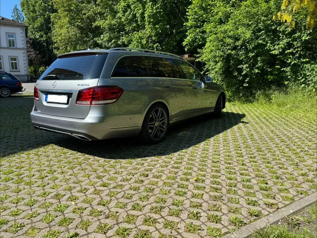 Gebraucht Mercedes E350 Avantgarde 252 PS (185 kW) 2014 Grau Kombi