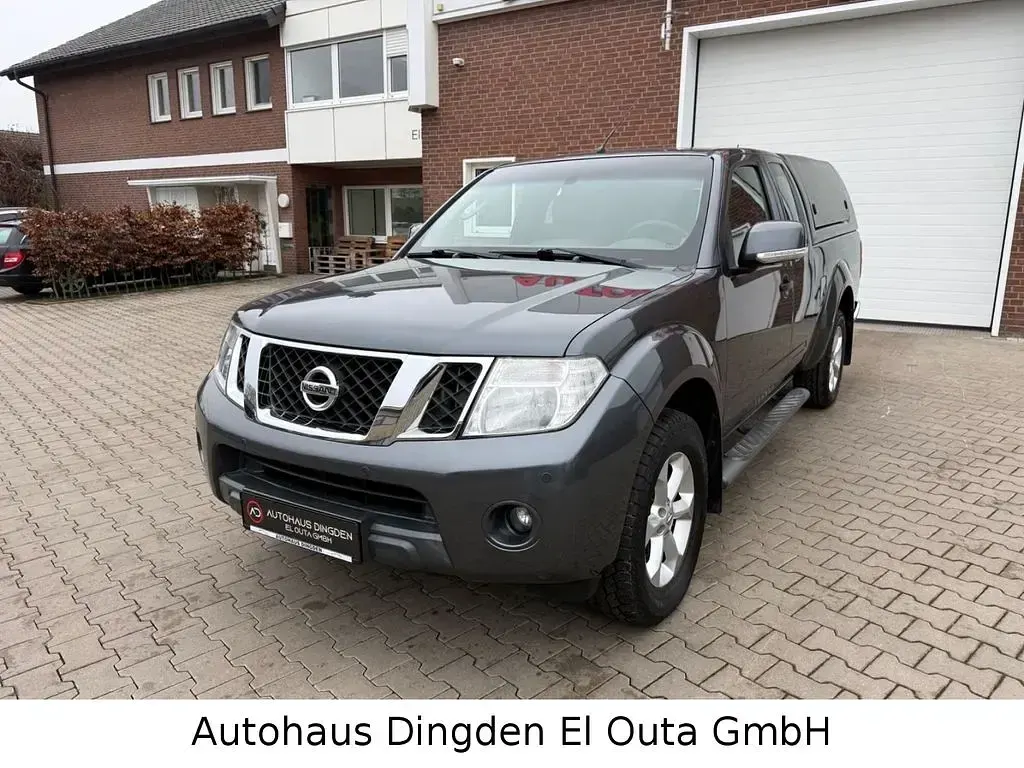 Gebraucht Nissan Navara XE 190 PS (139 kW) 2012 Grau Pickup
