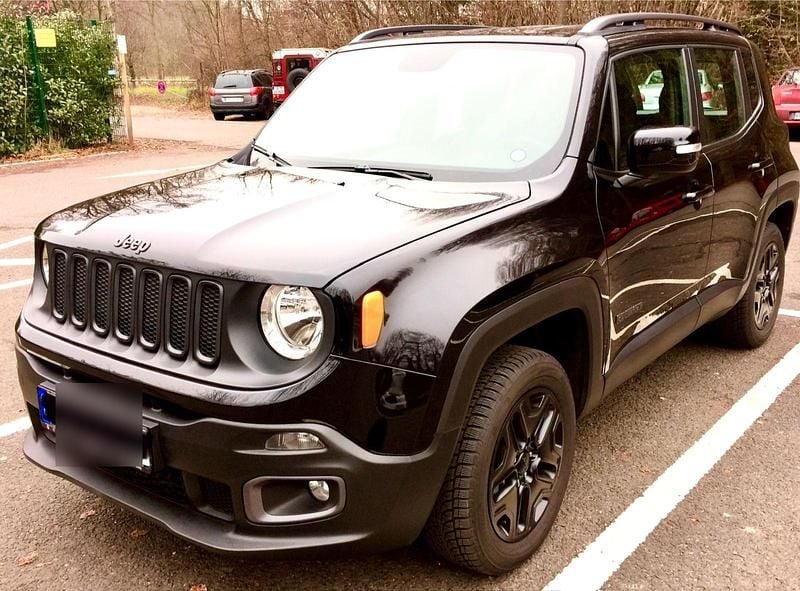 Schwarz Gebraucht 2016 Jeep Renegade Night Eagle SUV | 15.250 € (Teuer) - Bild 1/4