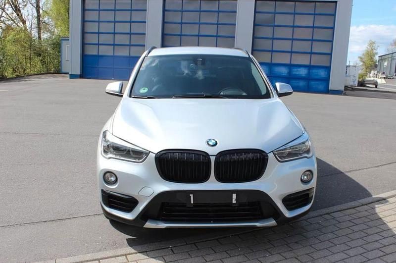 Gebraucht BMW X1 Sport Line 190 PS (139 kW) 2017 Silber SUV