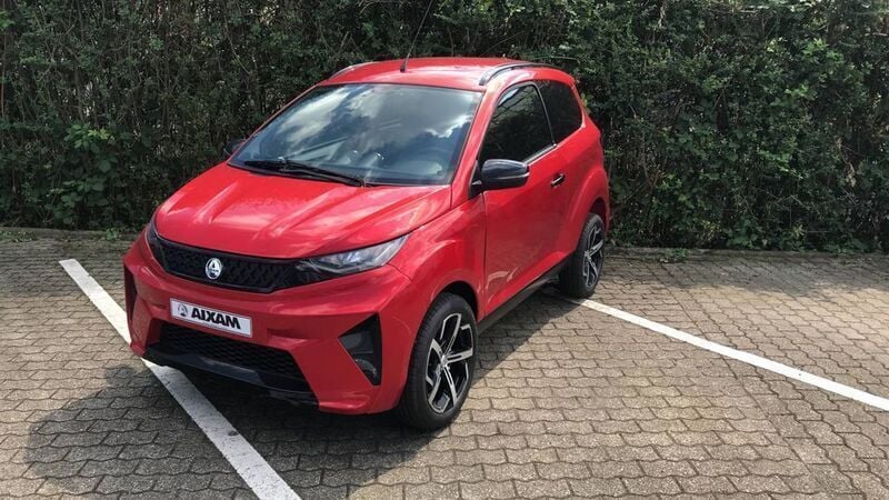 Rot Neu 2025 Aixam e-Crossover Kleinwagen | 22.515 € - Bild 1/4