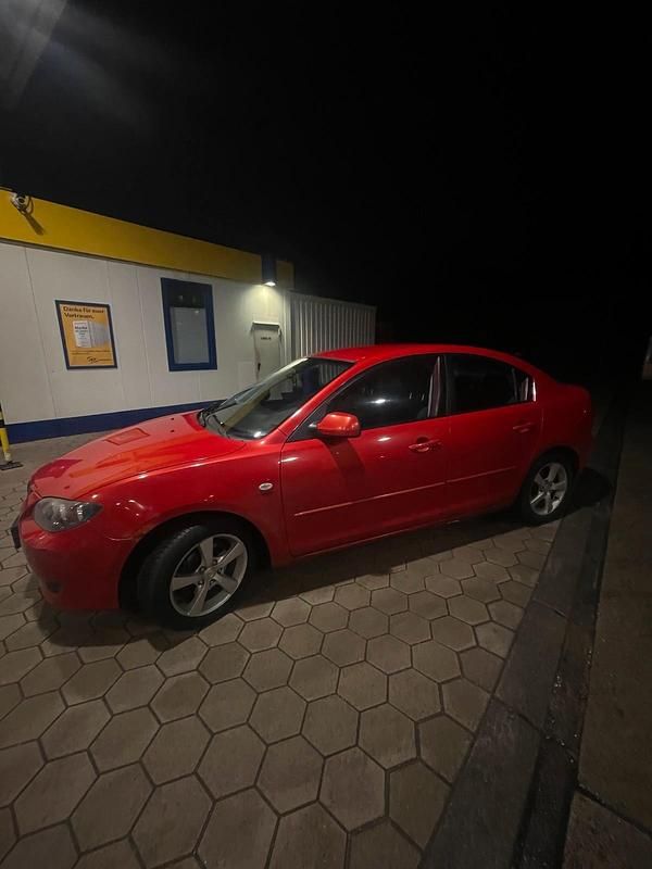 Gebraucht Mazda 3 105 PS (77 kW) 2004 Rot Limousine