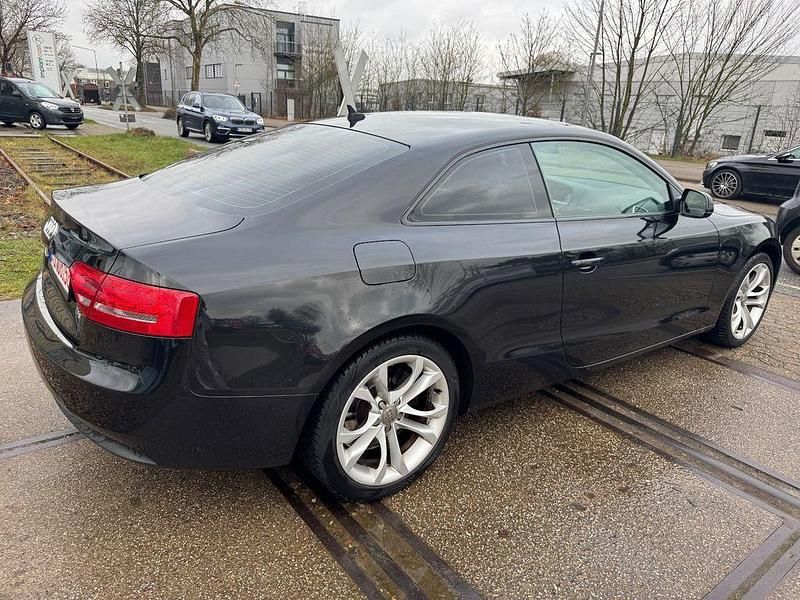 Second-hand Audi A5 Performance 179 CP (131 kW) 2011 Negru Coupe