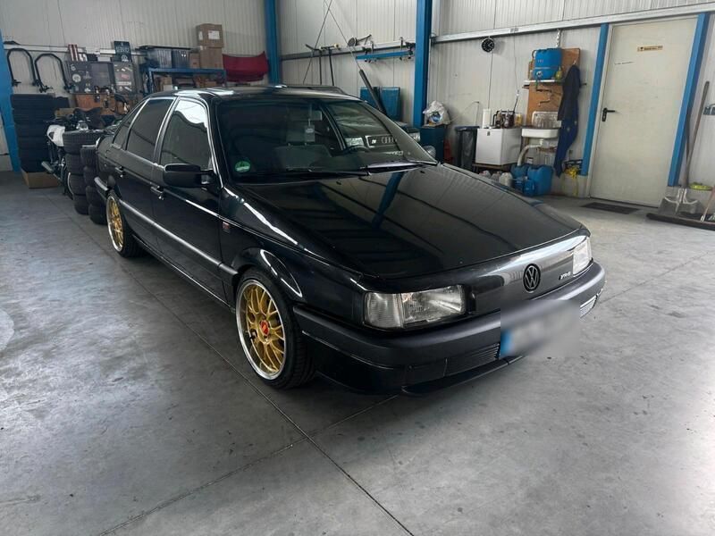Schwarz Gebraucht 1992 VW Passat Limousine | 6.500 € - Bild 1/4