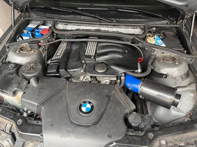 Gebraucht BMW 316 115 PS (84 kW) 2005 Grau Limousine