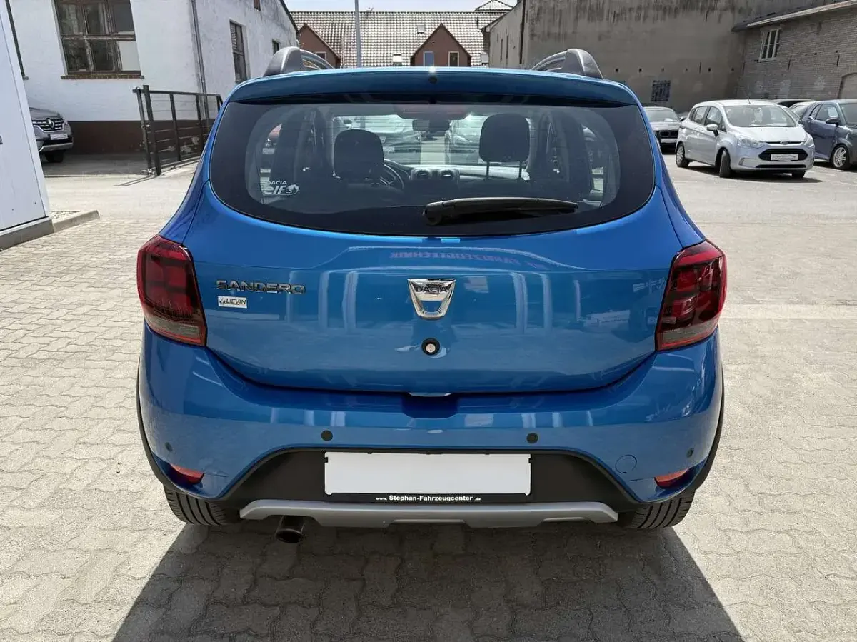 Gebraucht Dacia Sandero Stepway 90 PS (66 kW) 2019 Blau Limousine