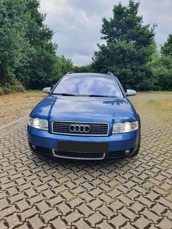 Blau Gebraucht 2003 Audi A4 Kombi | 2.990 € (Etwas zu teuer) - Bild 1/4