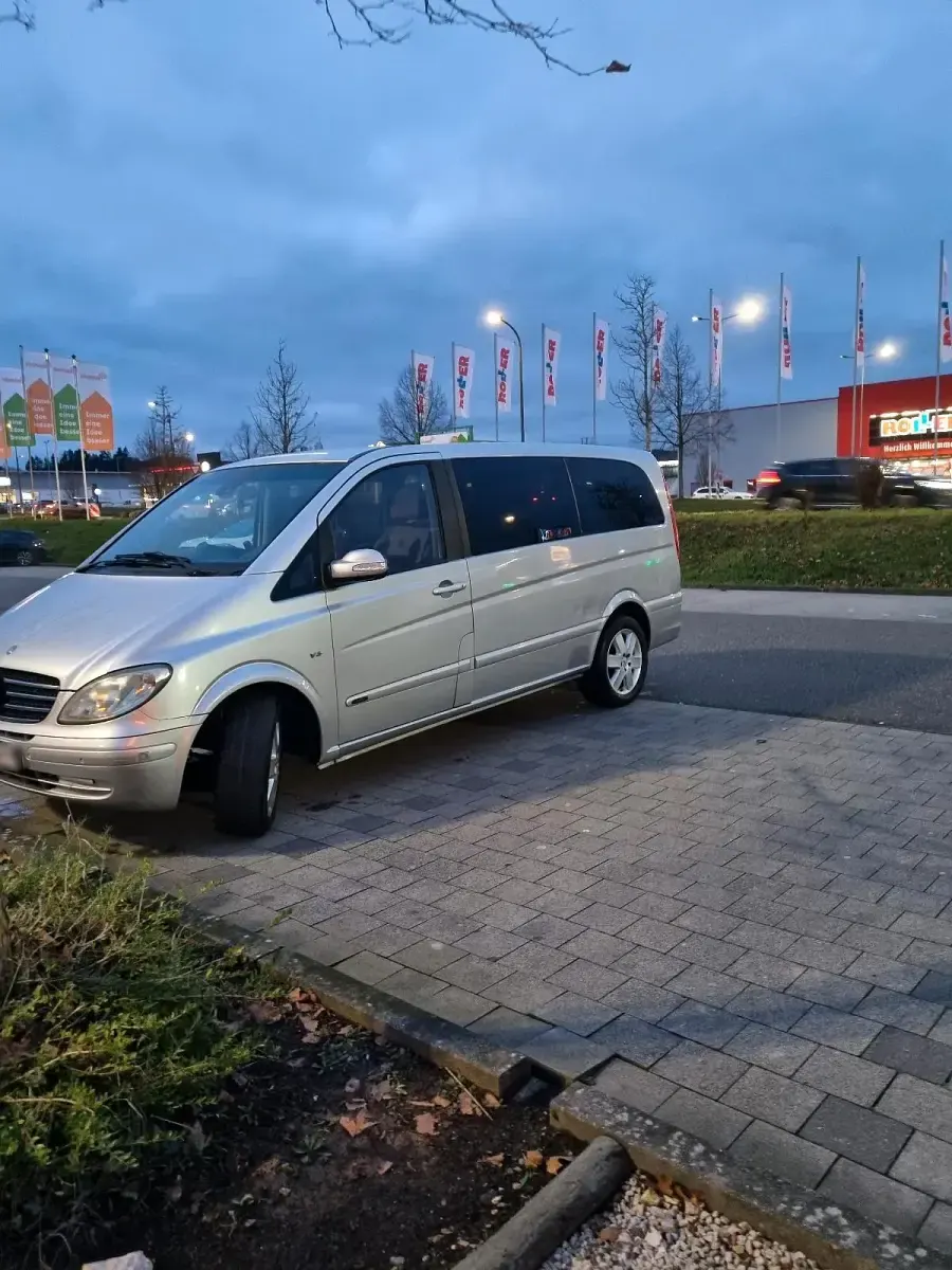 Gebraucht Mercedes Viano 204 PS (150 kW) 2008 Silber Van / Kleinbus