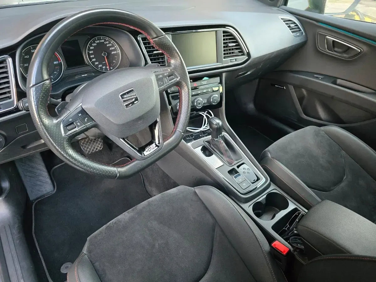 Second-hand Seat Leon ST FR 179 CP (131 kW) 2017 Gri Break