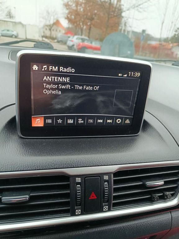 Gebraucht Mazda 3 Center-Line 120 PS (88 kW) 2015 Schwarz Limousine