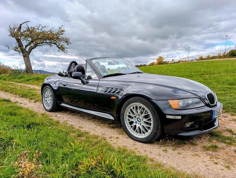 Schwarz Gebraucht 1998 BMW Z3 Cabrio | 16.950 € (Fairer Preis) - Bild 1/4