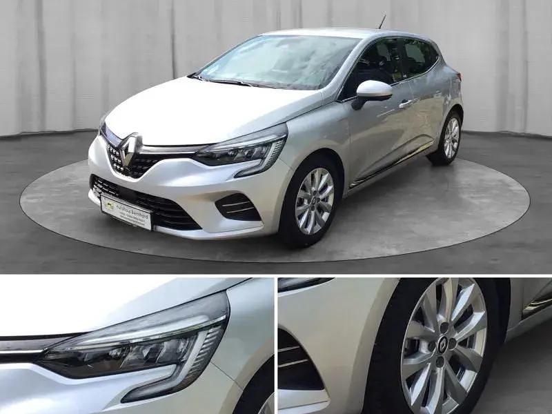 Platingrau Gebraucht 2022 Renault Clio V Intens Kleinwagen | 15.900 € (Fairer Preis) - Bild 1/4