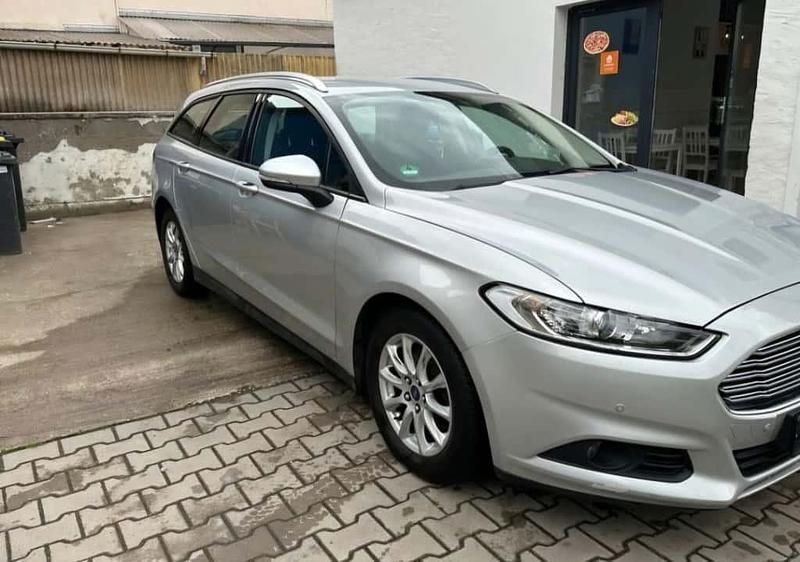 Silber Gebraucht 2017 Ford Mondeo Kombi | 7.800 € (Superpreis) - Bild 1/4
