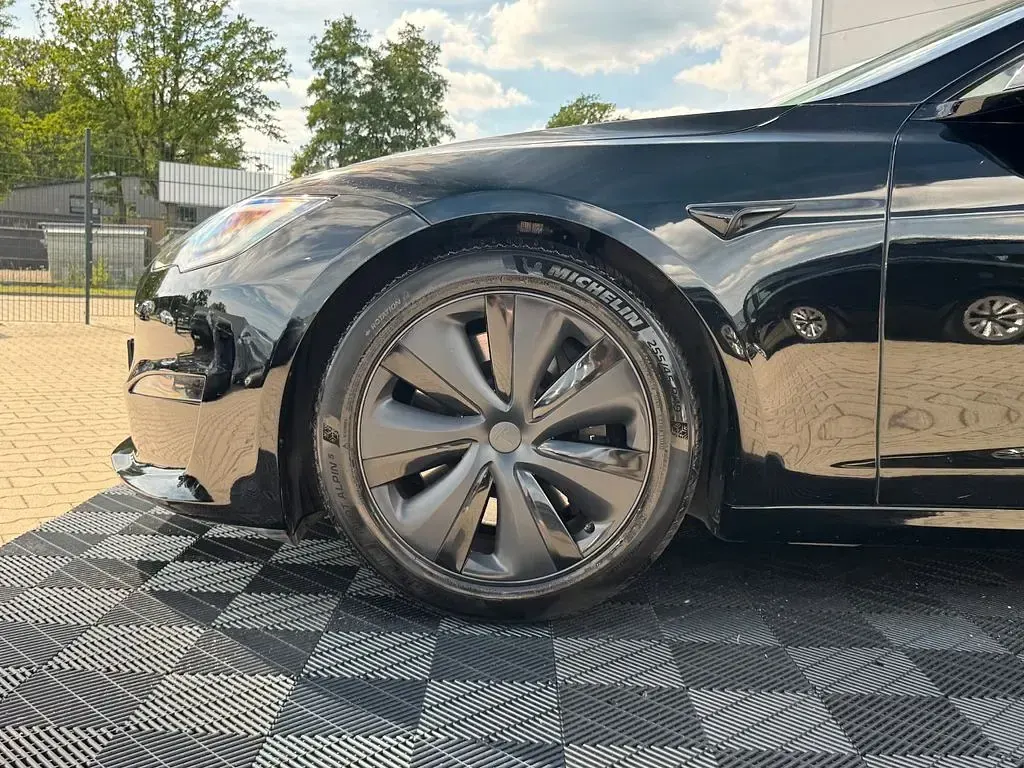 Gebraucht Tesla Model S 492 kW (670 PS) 2023 Schwarz Kleinwagen