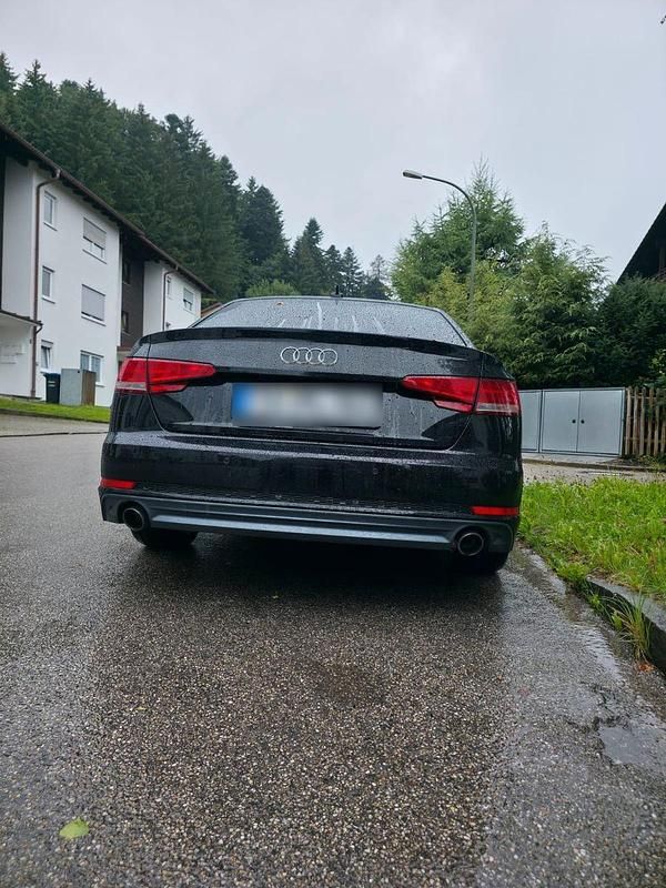 Gebraucht Audi A4 Sport 190 PS (139 kW) 2016 Schwarz Limousine