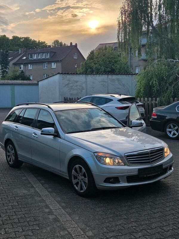 Silber Gebraucht 2009 Mercedes C200 Kombi | 3.500 € (Guter Preis) - Bild 1/4