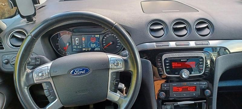 Gebraucht Ford Galaxy Titanium 140 PS (102 kW) 2013 Blau Van / Kleinbus