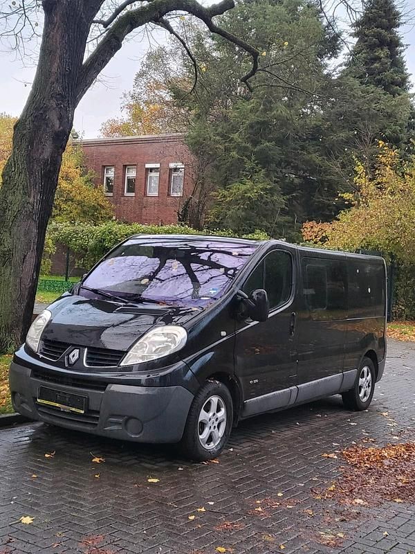 Schwarz Gebraucht 2009 Renault Trafic Van | 3.800 € (Fairer Preis) - Bild 1/4