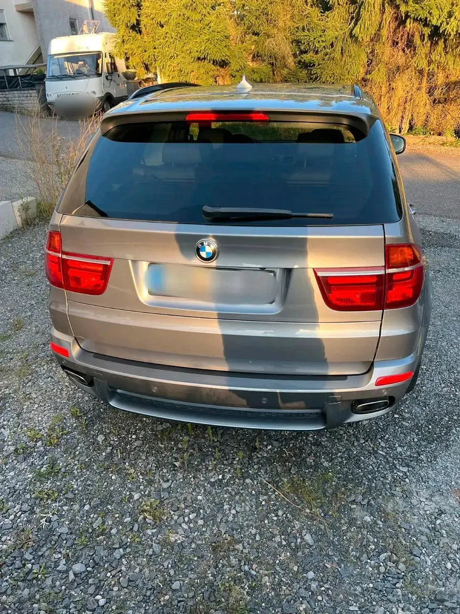 Gebraucht BMW X5 Performance 306 PS (225 kW) 2013 Grau SUV