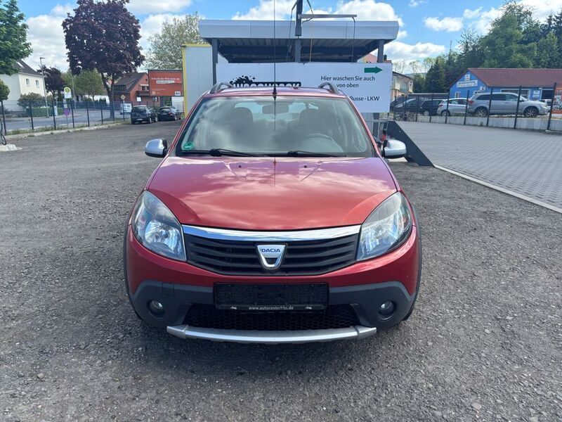 Rot Gebraucht 2010 Dacia Sandero Stepway Kleinwagen | 1.900 € (Guter Preis) - Bild 1/4