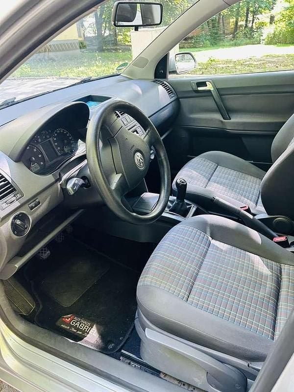 Silber Gebraucht 2007 VW Polo Limousine | 2.600 € (Guter Preis) - Bild 1/4