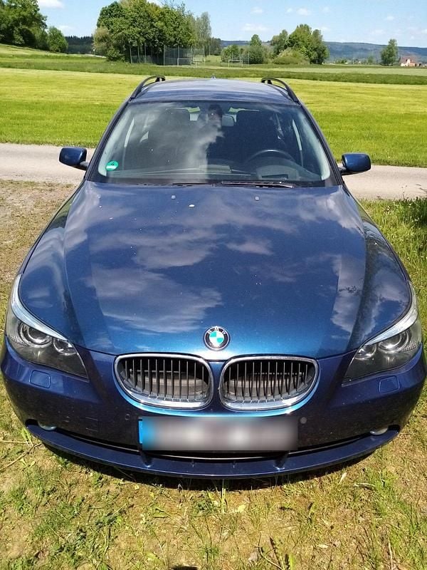 Blau Gebraucht 2004 BMW 525 Kombi | 2.000 € (Guter Preis) - Bild 1/4