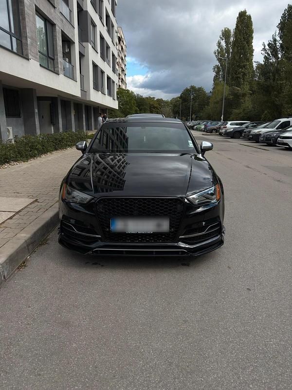 Schwarz Gebraucht 2015 Audi S3 Kleinwagen | 25.000 € - Bild 1/4