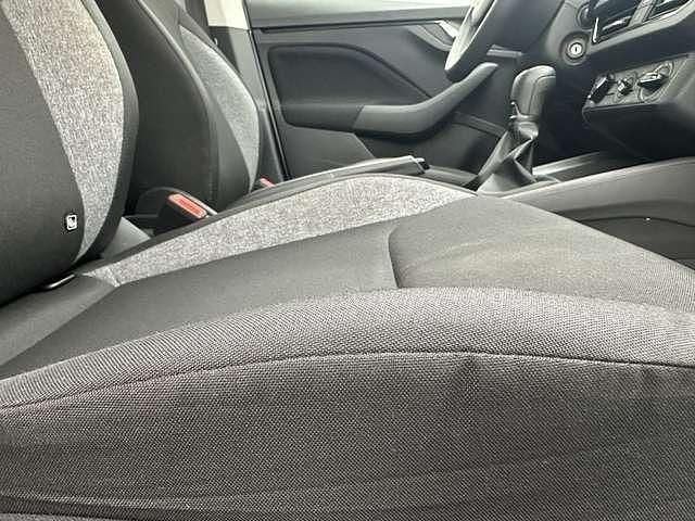 Gebraucht Skoda Scala Active 95 PS (69 kW) 2019 Weiß Kleinwagen