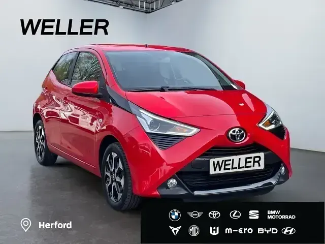 Gebraucht Toyota Aygo X-play 72 PS (52 kW) 2020 Rot Kleinwagen