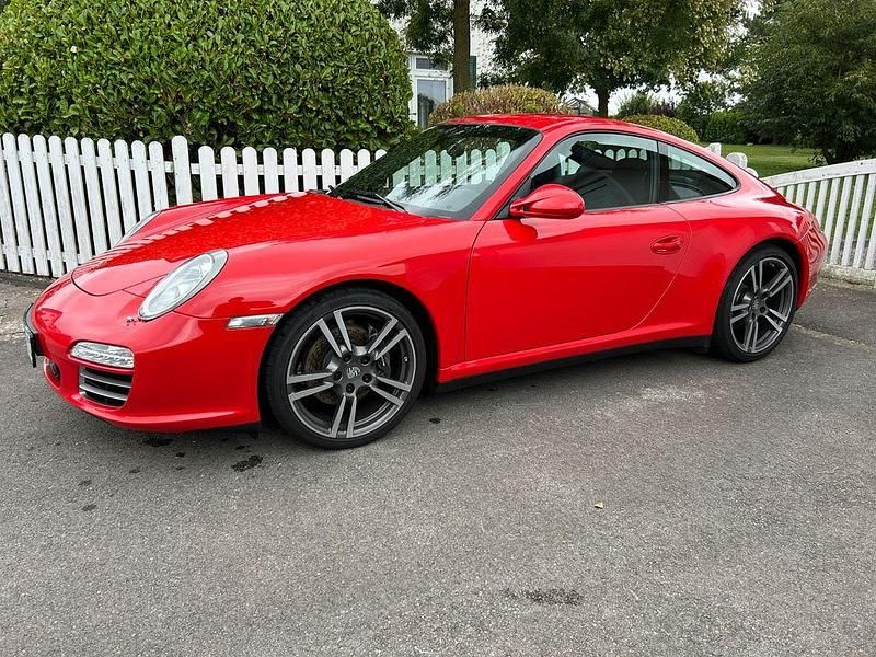 Rot Gebraucht 2008 Porsche 911 Carrera 4 Coupé | 69.500 € (Fairer Preis) - Bild 1/4