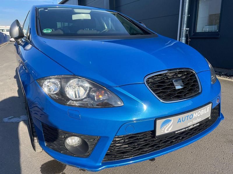Blau Gebraucht 2012 Seat Leon FR Limousine | 6.990 € (Superpreis) - Bild 1/4