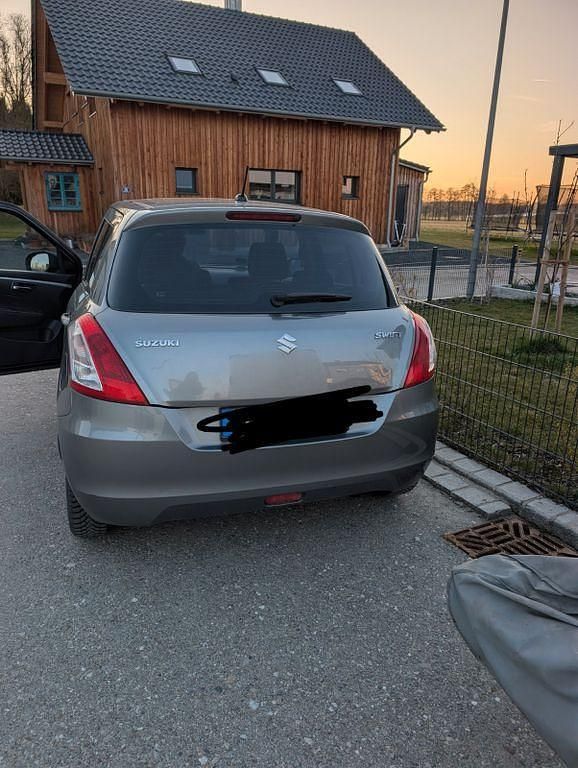 Gebraucht Suzuki Swift Comfort 94 PS (69 kW) 2011 Grau Kleinwagen