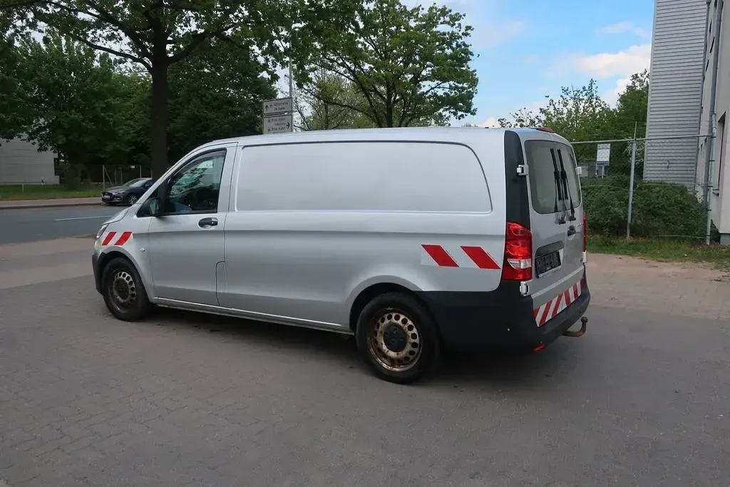 Gebraucht Mercedes Vito 136 PS (100 kW) 2016 Silber Van