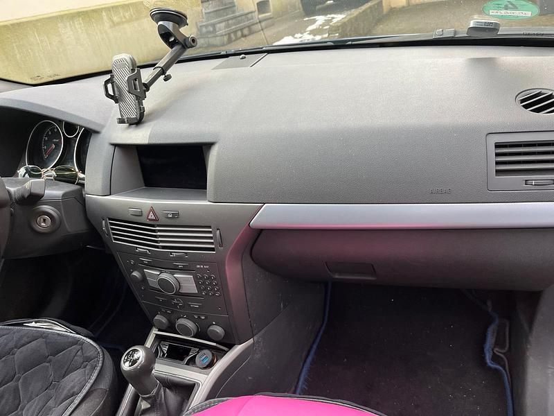 Gebraucht Opel Astra 90 PS (66 kW) 2006 Blau Coupé