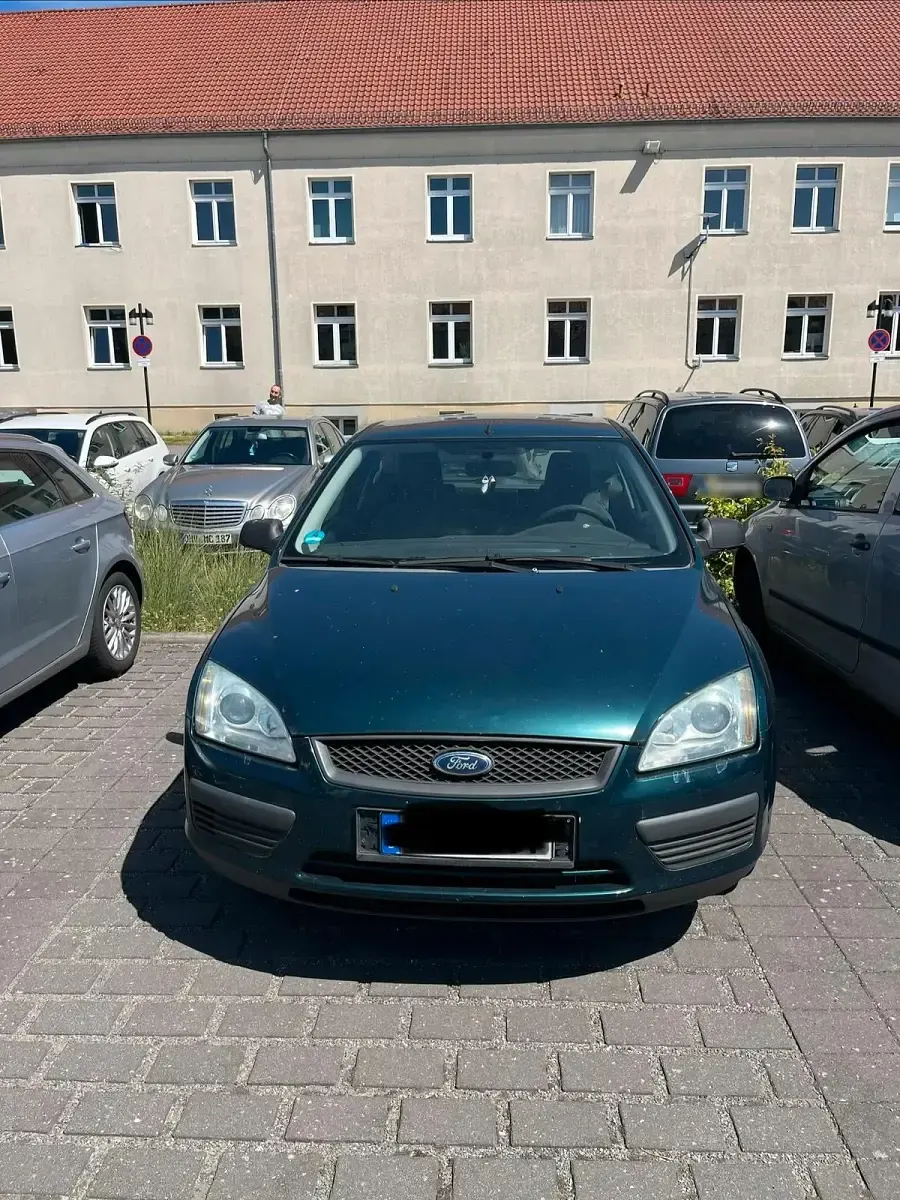 Gebraucht Ford Focus 100 PS (73 kW) 2006 Grün Limousine