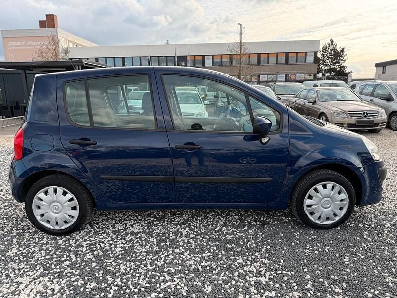 Second-hand Renault Modus 75 CP (55 kW) 2009 Albastru Monovolum