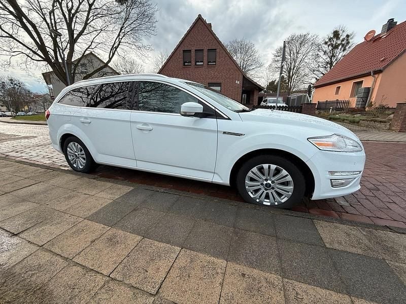 Usata Ford Mondeo 140 CV (102 kW) 2014 Bianco Station wagon