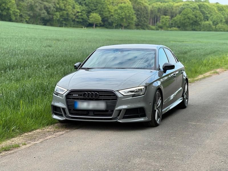 Gebraucht Audi A3 S-Line 190 PS (139 kW) 2020 Grau Limousine