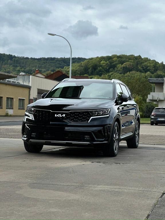 Schwarz Gebraucht 2024 Kia Sorento Platinum SUV | 46.980 € (Superpreis) - Bild 1/4