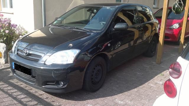 Schwarz metallic Gebraucht 2005 Toyota Corolla Limousine | 4.500 € (Etwas zu teuer) - Bild 1/4