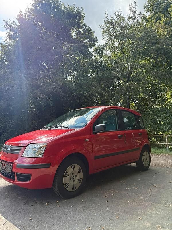 Rot Gebraucht 2006 Fiat Panda Kleinwagen | 3.350 € (Fairer Preis) - Bild 1/4