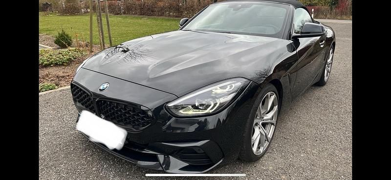 Schwarz Gebraucht 2020 BMW Z4 Comfort Edition Cabrio | 34.000 € - Bild 1/4