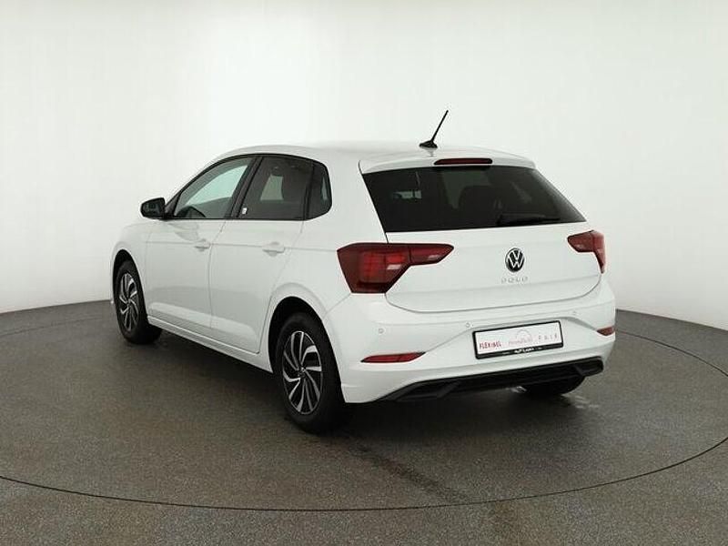 Gebraucht VW Polo 95 PS (69 kW) 2023 Weiß Kleinwagen