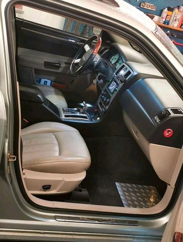Gebraucht Chrysler 300C Touring 340 PS (250 kW) 2005 Silber Kombi
